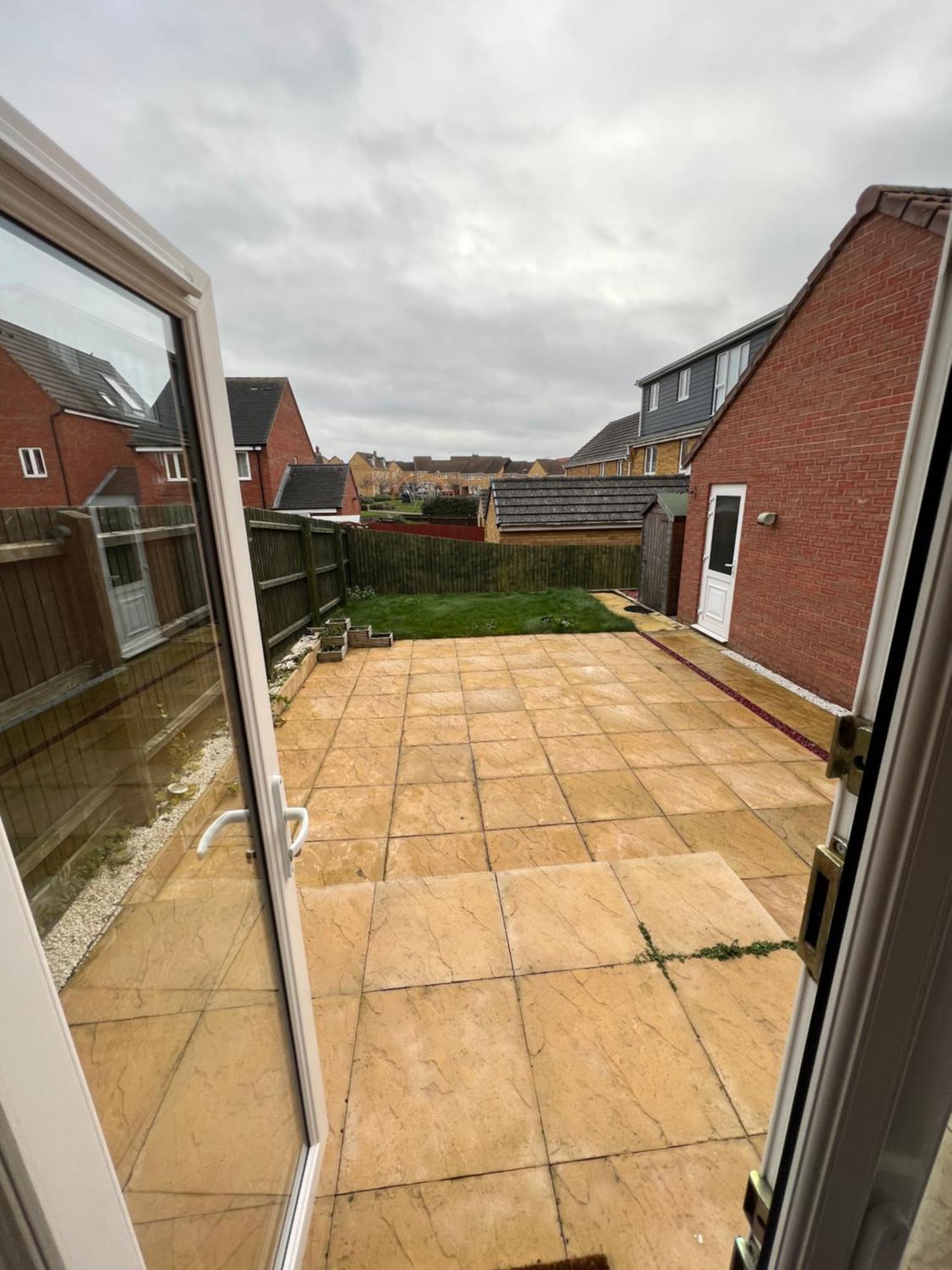The Belfry 3 Bedrooms 2 Bathrooms Contractors & Family Higham Ferrers Dış mekan fotoğraf